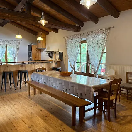 Les Sources, 9 Pers, 11 Couchages - Arlempdes, Classe Un Des Beaux Villages De France