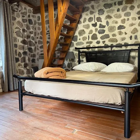 Les Sources, 9 Pers, 11 Couchages - Arlempdes, Classe Un Des Beaux Villages De France *